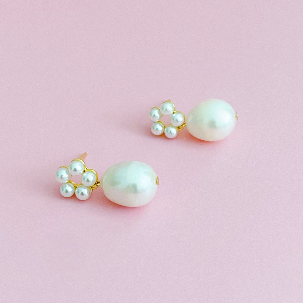 Pearl drop earrings detail