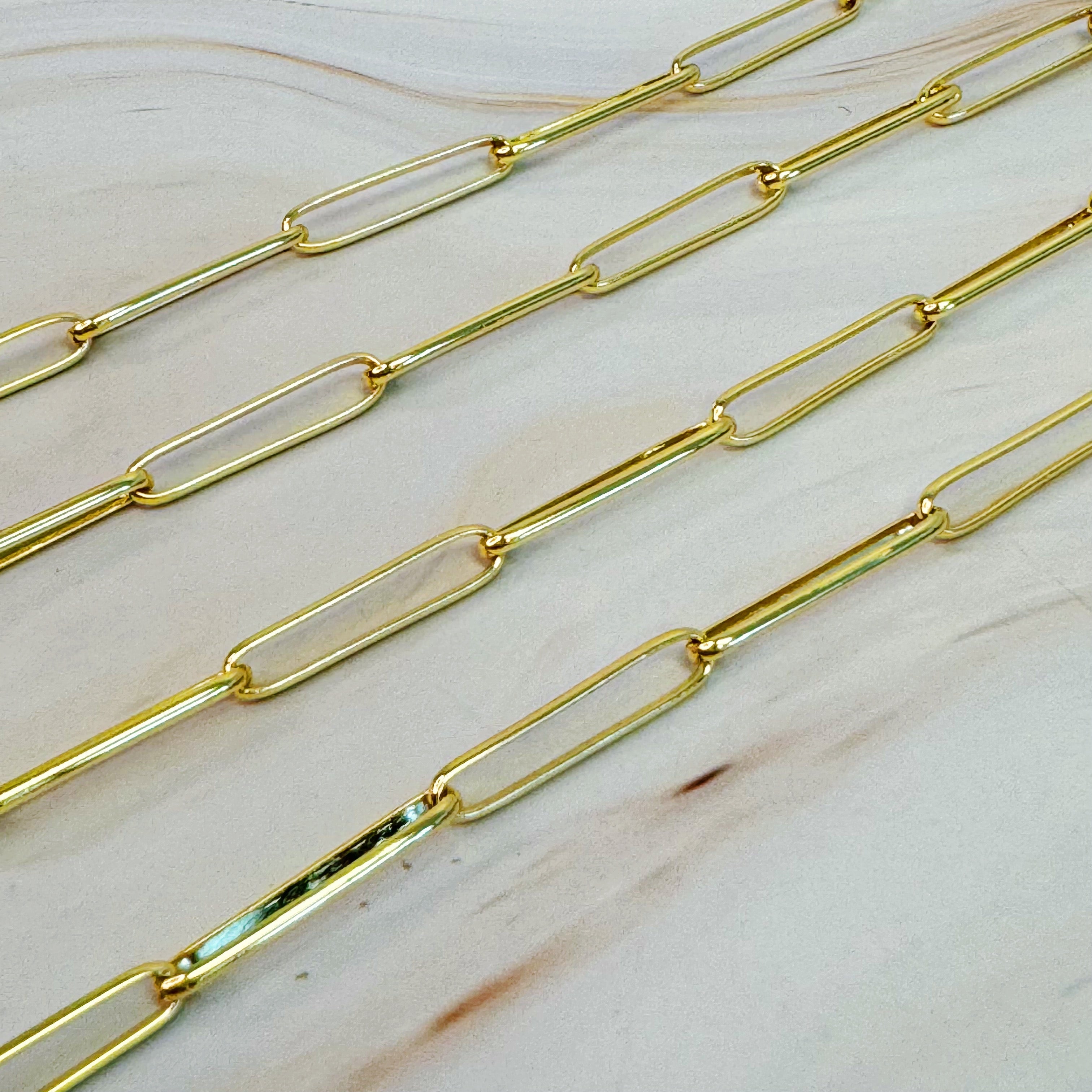 Link chain bracelet styled