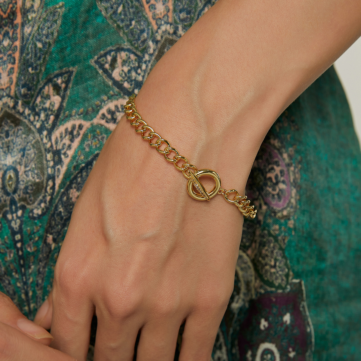 Refined Cuban Chain Bracelet