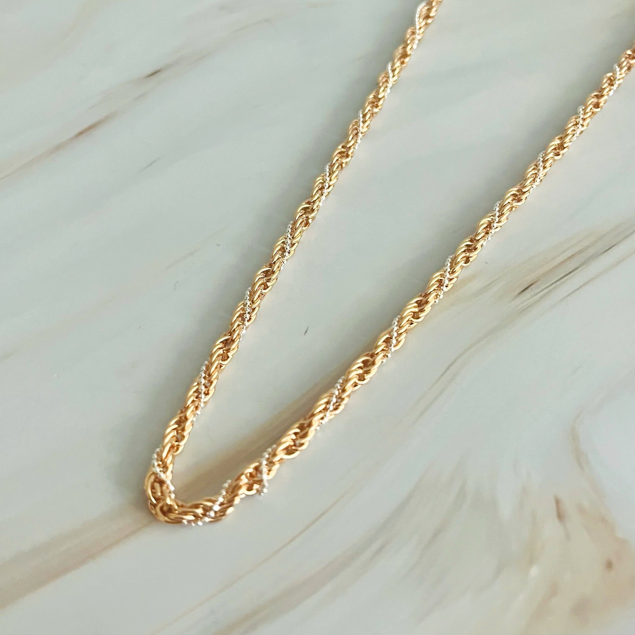 Rope chain detail