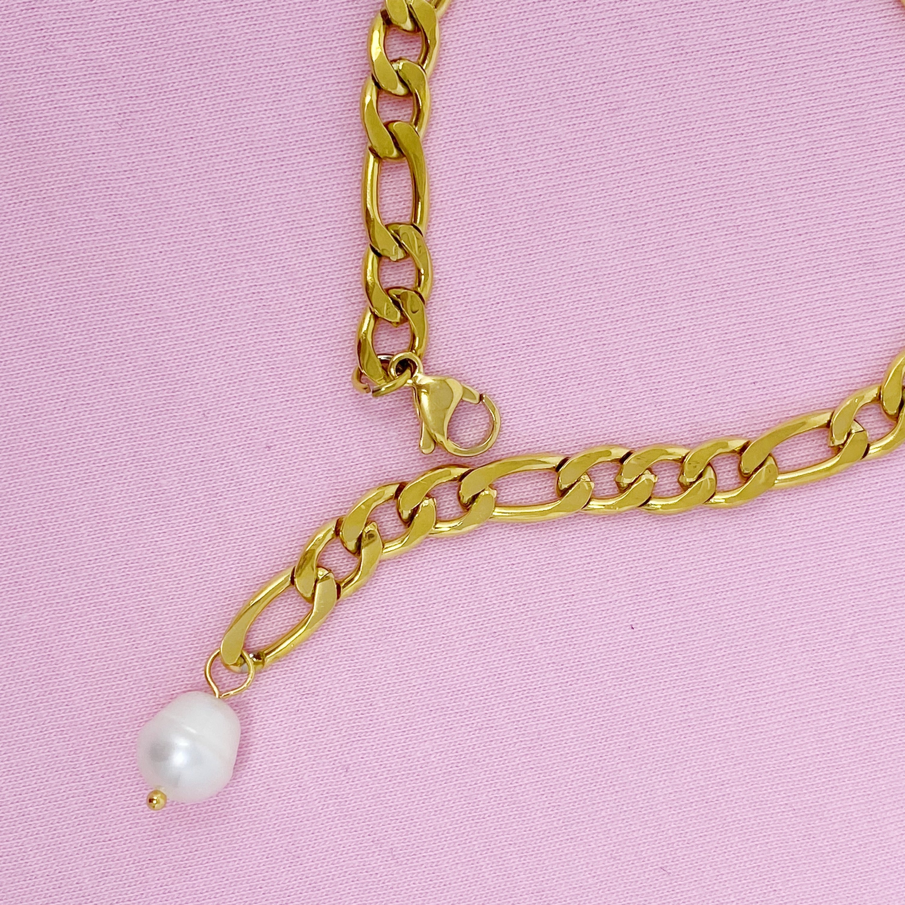Cuban pearl bracelet styled