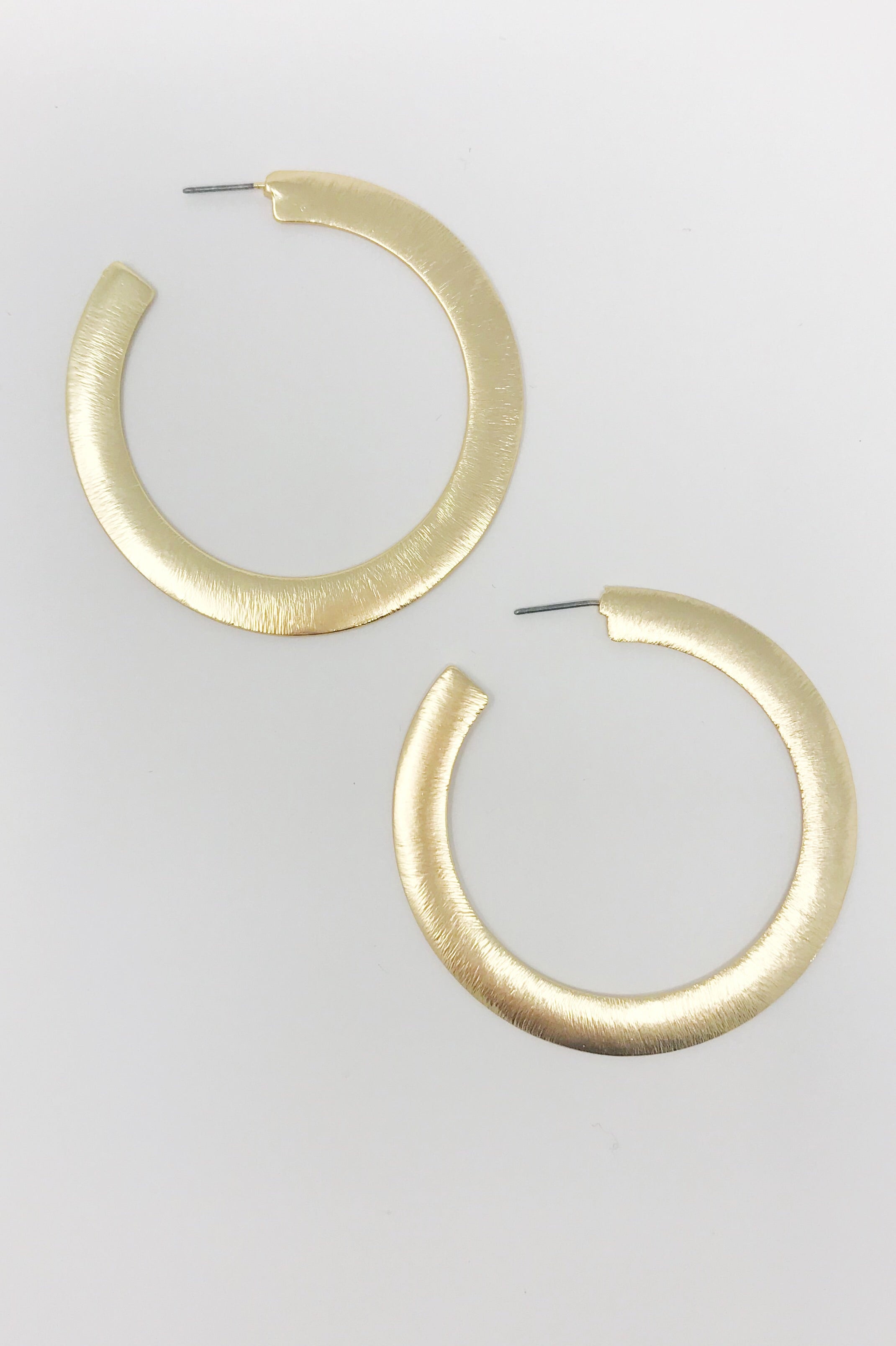 Gold hoop detail